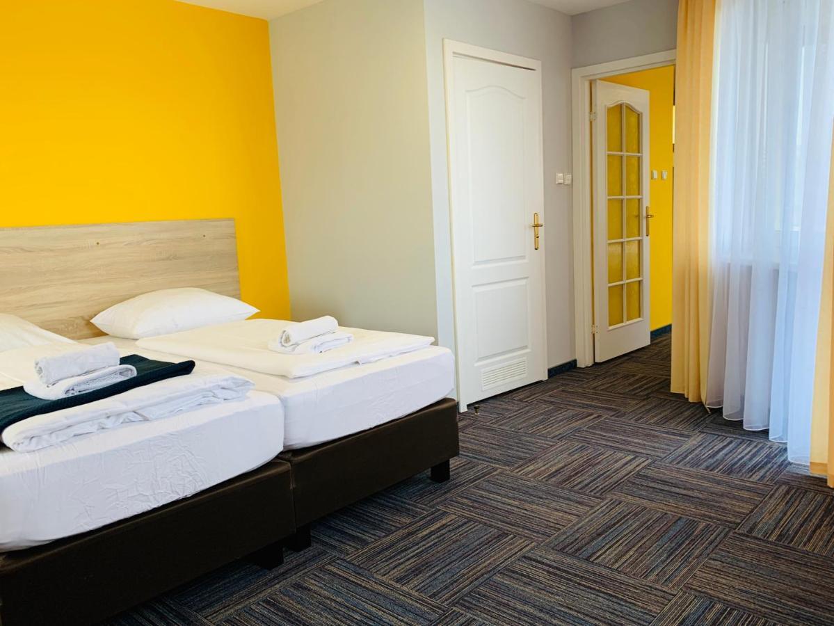 Bed and Breakfast Azalia Ustronie Morskie Exterior foto