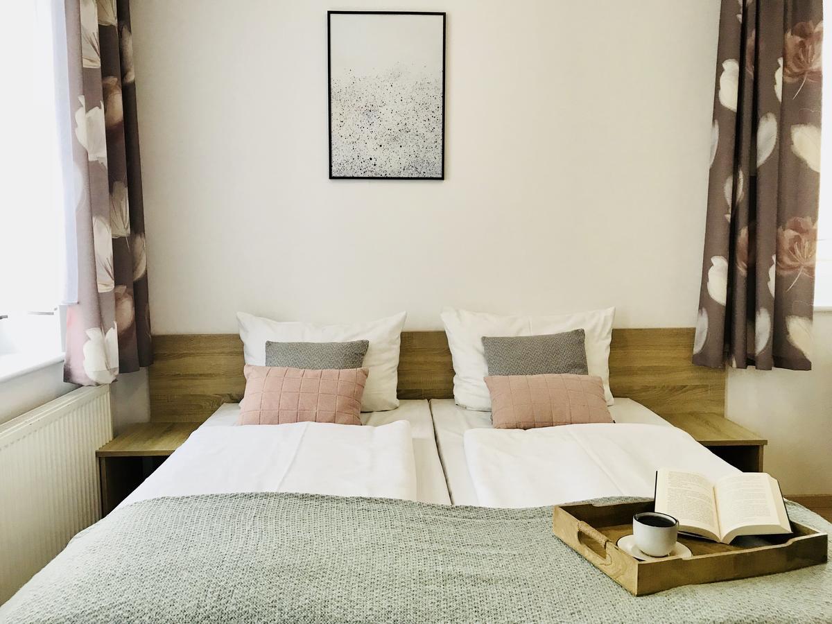 Bed and Breakfast Azalia Ustronie Morskie Exterior foto