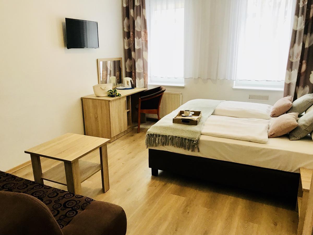 Bed and Breakfast Azalia Ustronie Morskie Exterior foto