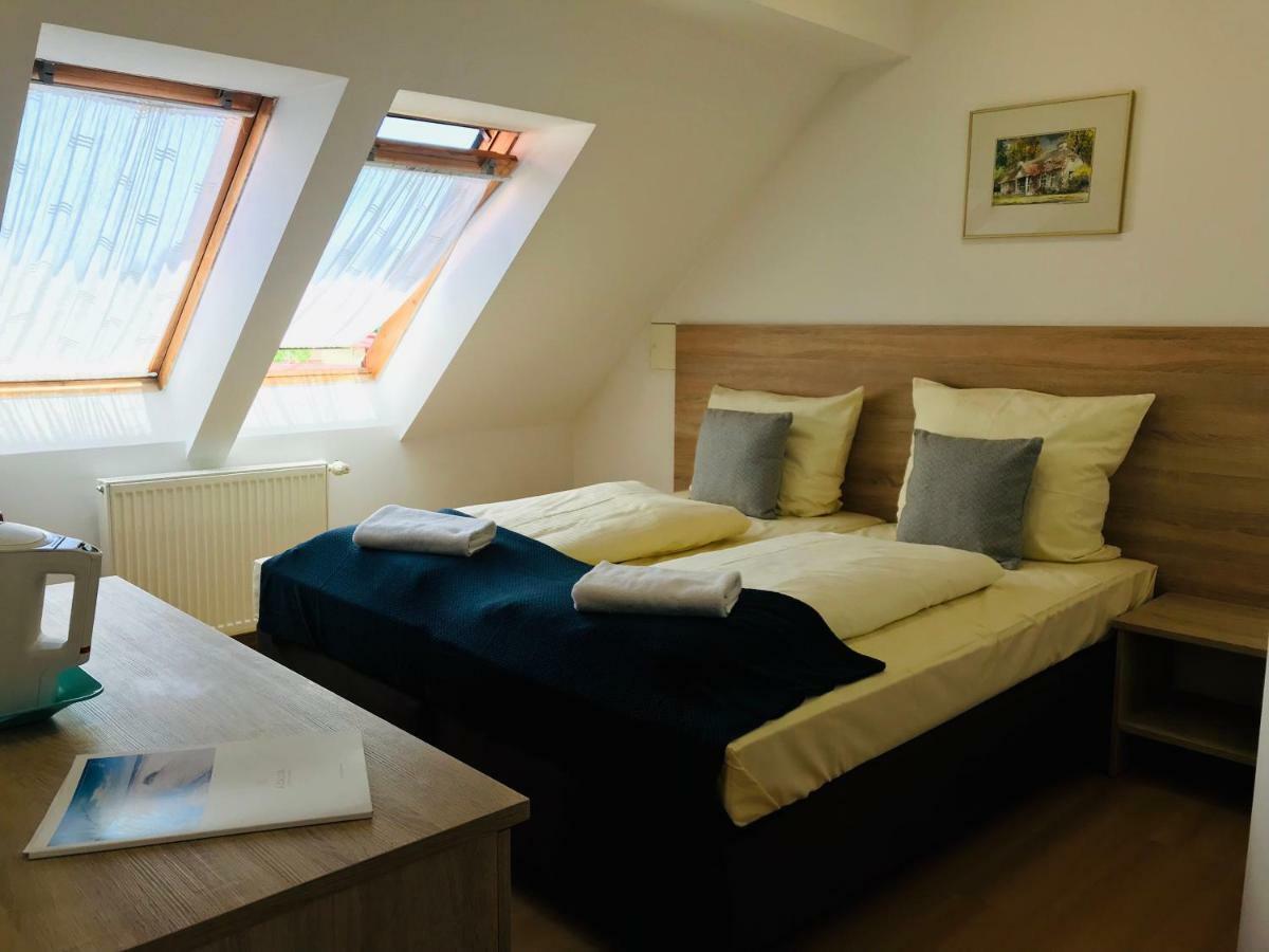 Bed and Breakfast Azalia Ustronie Morskie Exterior foto