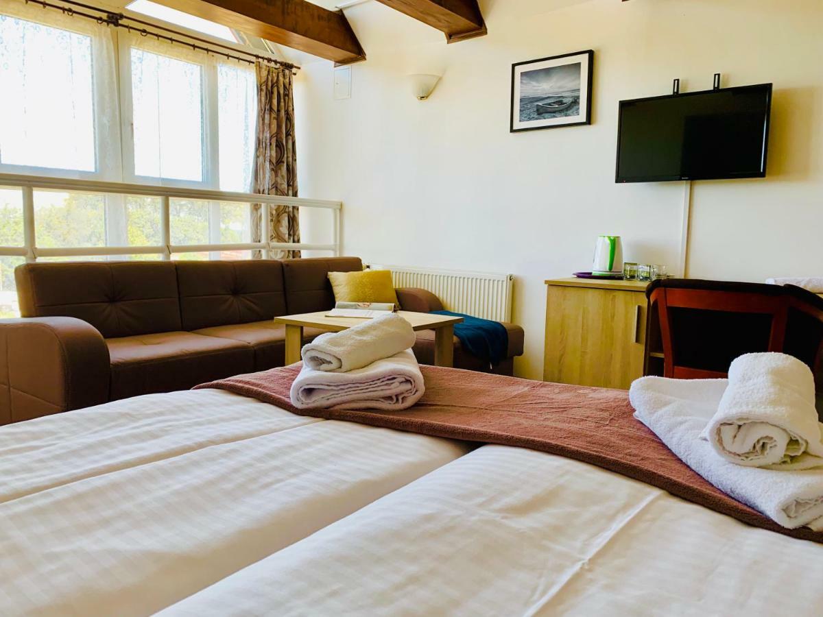 Bed and Breakfast Azalia Ustronie Morskie Exterior foto