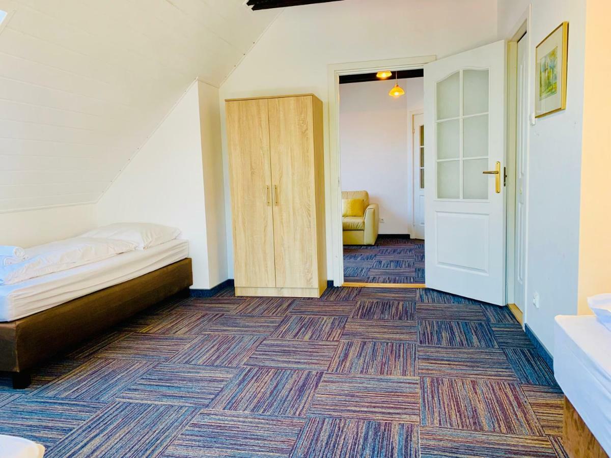 Bed and Breakfast Azalia Ustronie Morskie Exterior foto